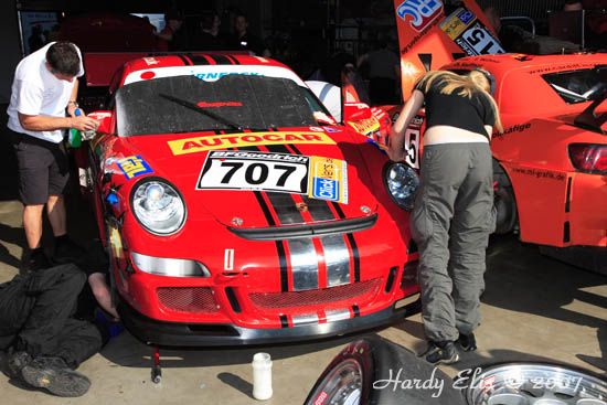 VLN 28-04-2007 01 Boxengasse 10