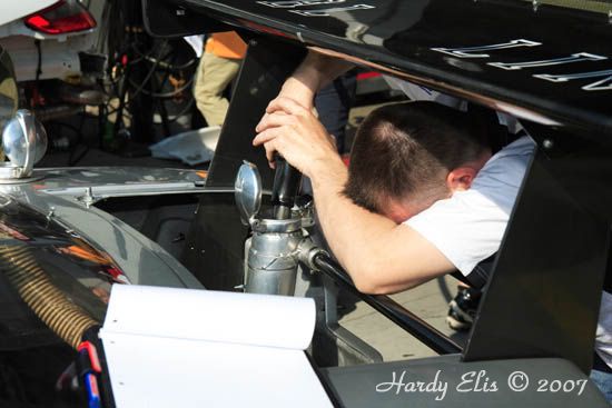 VLN 28-04-2007 01 Boxengasse 12