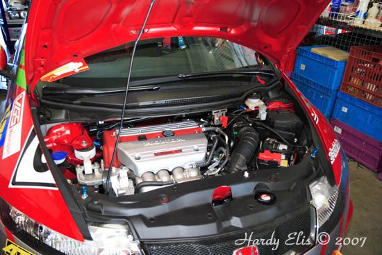 VLN 28-04-2007 01 Boxengasse 16