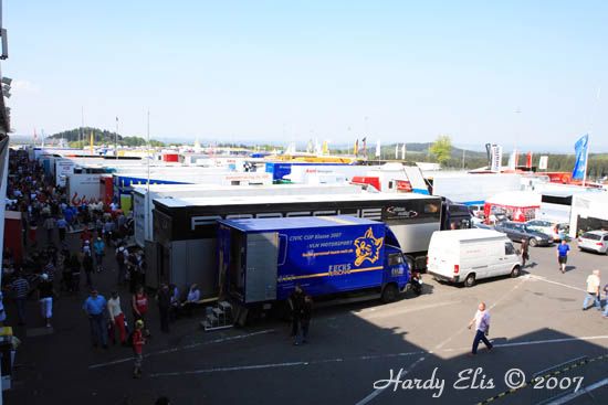 VLN 28-04-2007 01 Boxengasse 24