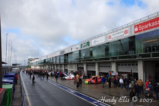 VLN 12-05-2007 01 Boxengasse 015