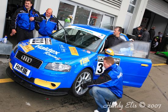 VLN 12-05-2007 01 Boxengasse 020