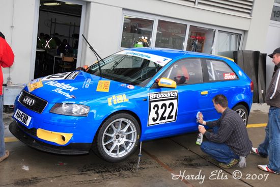 VLN 12-05-2007 01 Boxengasse 021