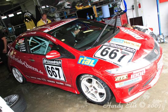 VLN 12-05-2007 01 Boxengasse 024