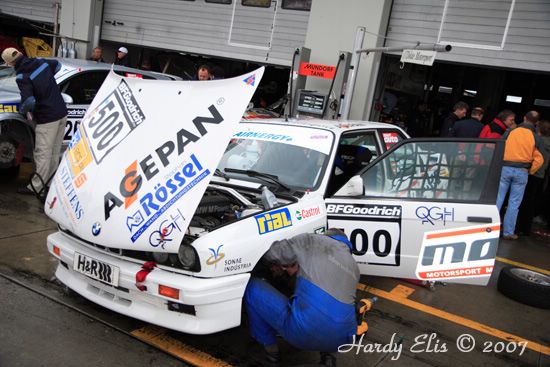 VLN 12-05-2007 01 Boxengasse 032