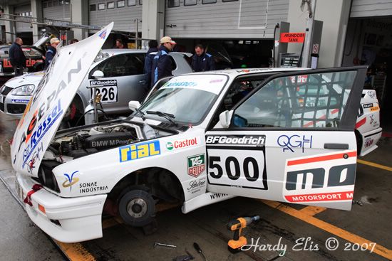 VLN 12-05-2007 01 Boxengasse 034