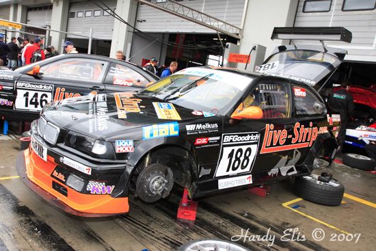 VLN 12-05-2007 01 Boxengasse 037