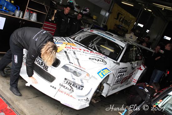 VLN 12-05-2007 01 Boxengasse 040