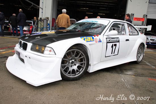 VLN 12-05-2007 01 Boxengasse 048