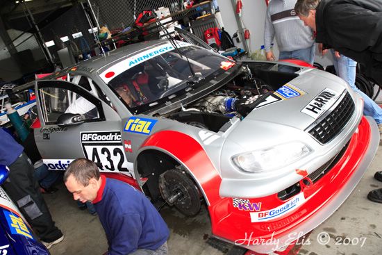 VLN 12-05-2007 01 Boxengasse 052