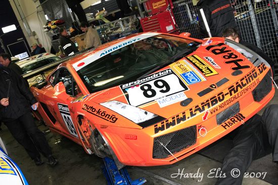 VLN 12-05-2007 01 Boxengasse 062