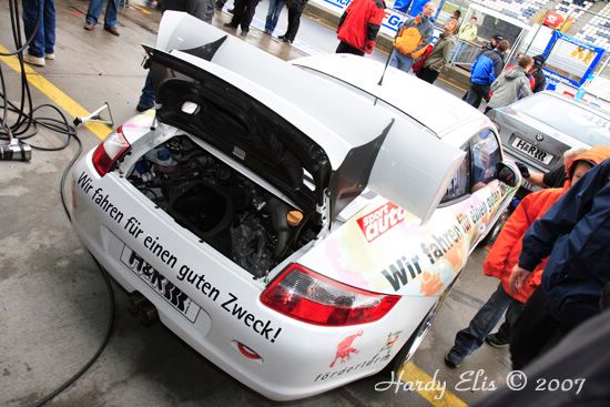 VLN 12-05-2007 01 Boxengasse 068