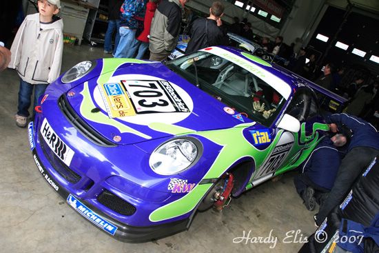 VLN 12-05-2007 01 Boxengasse 073