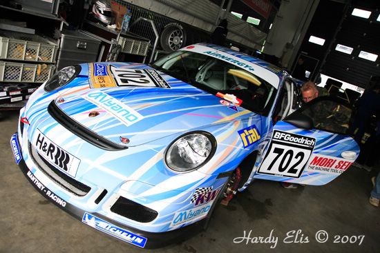 VLN 12-05-2007 01 Boxengasse 075