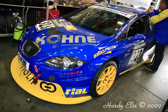 VLN 12-05-2007 01 Boxengasse 092