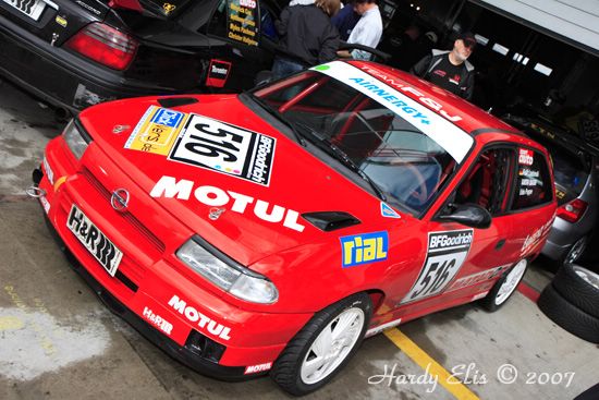 VLN 12-05-2007 01 Boxengasse 095