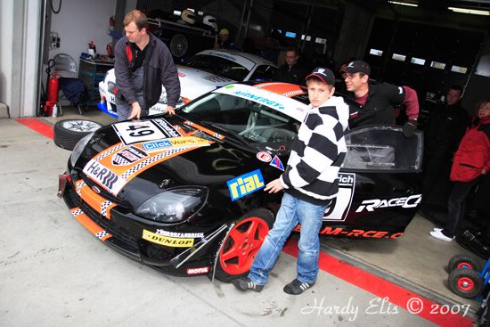 VLN 12-05-2007 01 Boxengasse 110