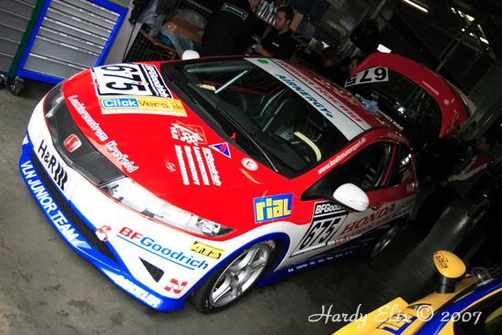 VLN 12-05-2007 01 Boxengasse 122