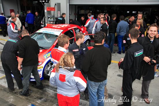 VLN 12-05-2007 01 Boxengasse 127