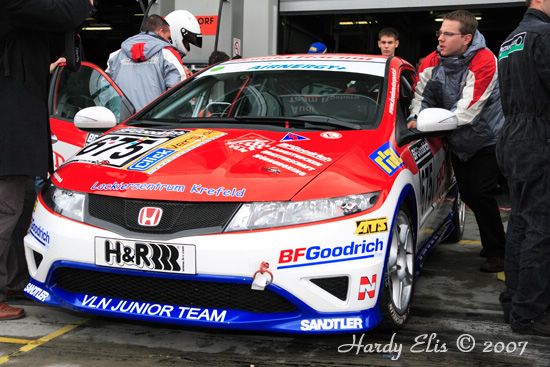 VLN 12-05-2007 01 Boxengasse 129