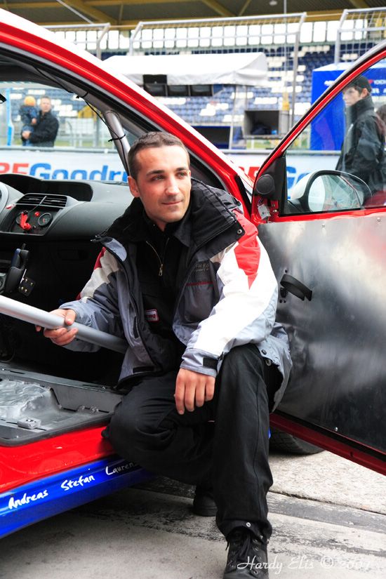 VLN 12-05-2007 01 Boxengasse 133