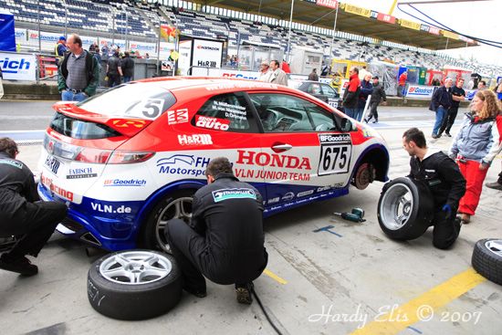 VLN 12-05-2007 01 Boxengasse 146