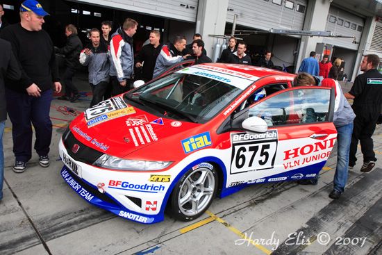 VLN 12-05-2007 01 Boxengasse 153