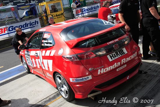 VLN 26-05-2007 01 Boxengasse 18