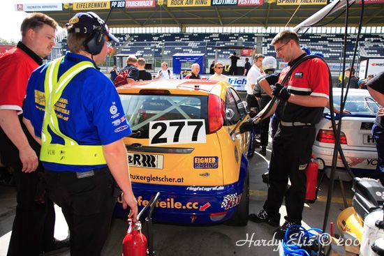 VLN 26-05-2007 01 Boxengasse 26