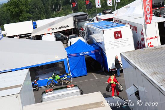 VLN 26-05-2007 01 Boxengasse 39