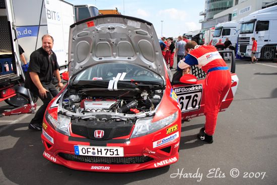 VLN 26-05-2007 01 Boxengasse 57