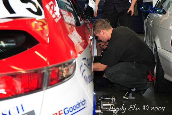 VLN 26-05-2007 01 Boxengasse 86