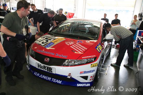 VLN 26-05-2007 01 Boxengasse 89