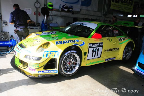 VLN 18-08-2007 01 Boxengasse 14