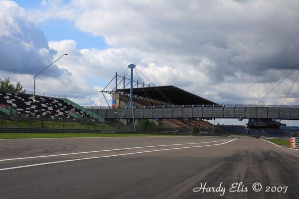 VLN 18-08-2007 01 Boxengasse 20