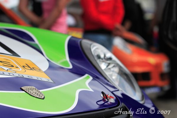 VLN 18-08-2007 01 Boxengasse 23