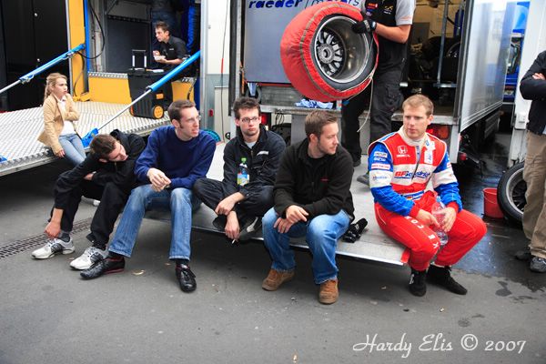 VLN 18-08-2007 01 Boxengasse 54