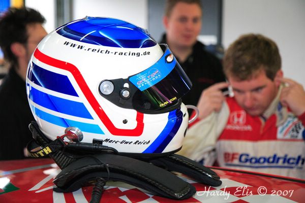 VLN 15-09-2007 01 Boxengasse 03