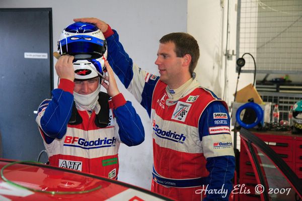 VLN 15-09-2007 01 Boxengasse 06