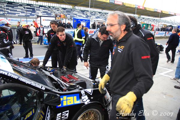 VLN 15-09-2007 01 Boxengasse 10