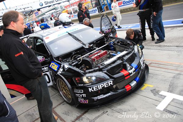 VLN 15-09-2007 01 Boxengasse 11