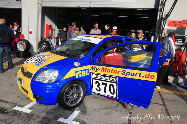 VLN 15-09-2007 01 Boxengasse 25