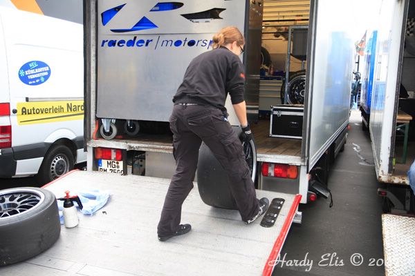 VLN 15-09-2007 01 Boxengasse 33