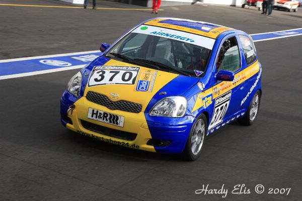 VLN 15-09-2007 01 Boxengasse 40