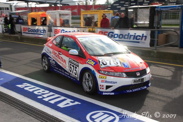 VLN 15-09-2007 01 Boxengasse 46