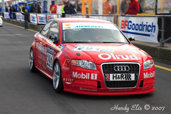 VLN 15-09-2007 01 Boxengasse 50