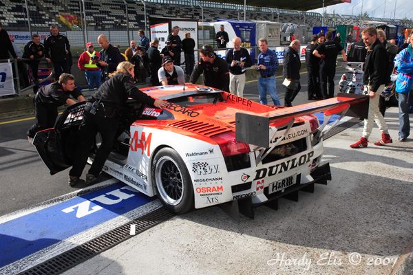 VLN 15-09-2007 01 Boxengasse 55