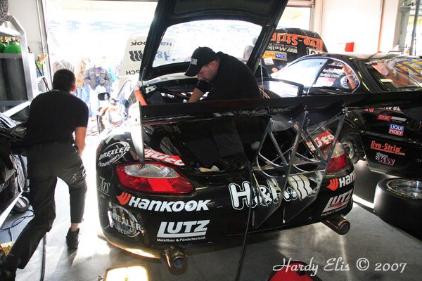 VLN 15-09-2007 01 Boxengasse 65