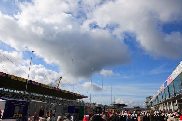 VLN 15-09-2007 01 Boxengasse 69