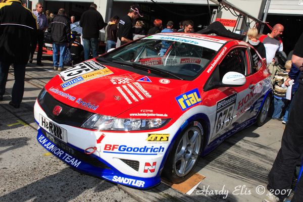 VLN 15-09-2007 01 Boxengasse 78